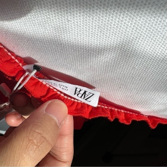 Zara TOP RUCHED BODICE WITH BALLOON SLEEVES (LARGE) - Picture 4 of 15